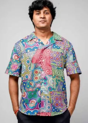 Men Floral Print Regular Fit Shirt with Curved Hem